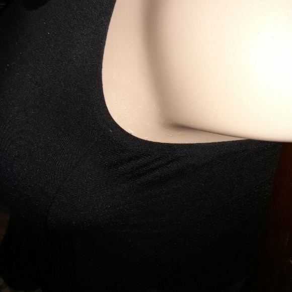 *XERSION WORKOUT TOP SIZE LARGE - Picture 6 of 8